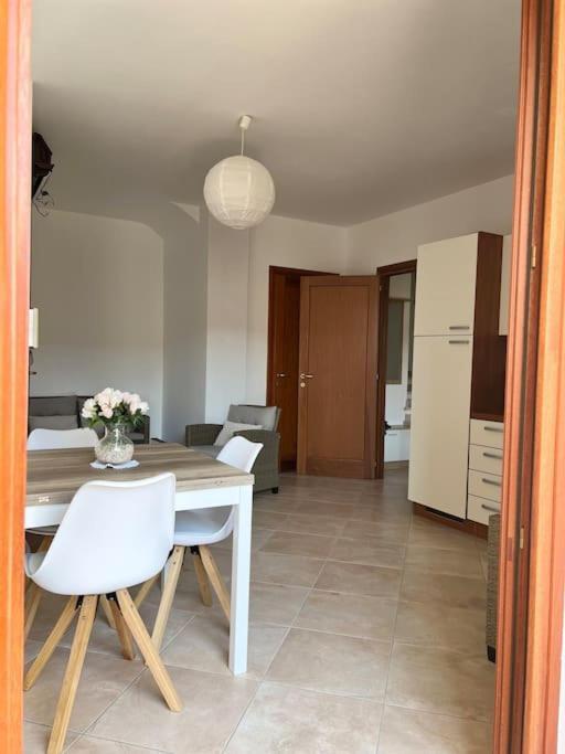 דירות Càbras Residenza Sinis מראה חיצוני תמונה