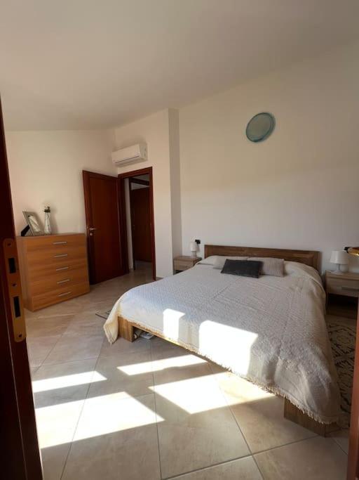 דירות Càbras Residenza Sinis מראה חיצוני תמונה