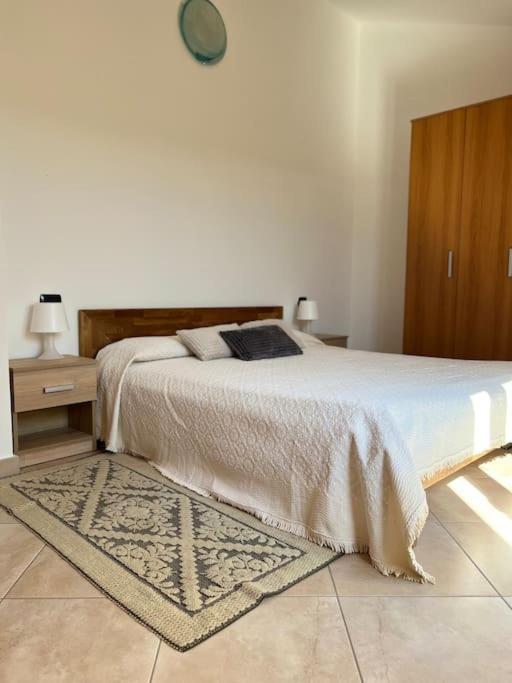 דירות Càbras Residenza Sinis מראה חיצוני תמונה