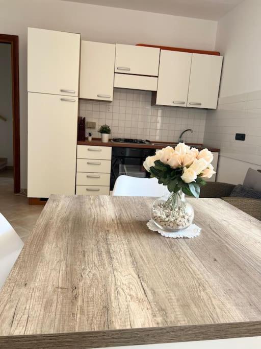 דירות Càbras Residenza Sinis מראה חיצוני תמונה